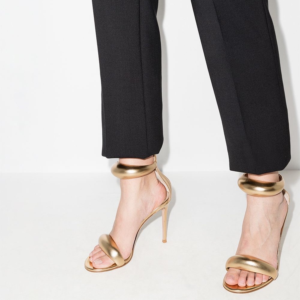Gianvito Rossi
California 105mm leather sandals